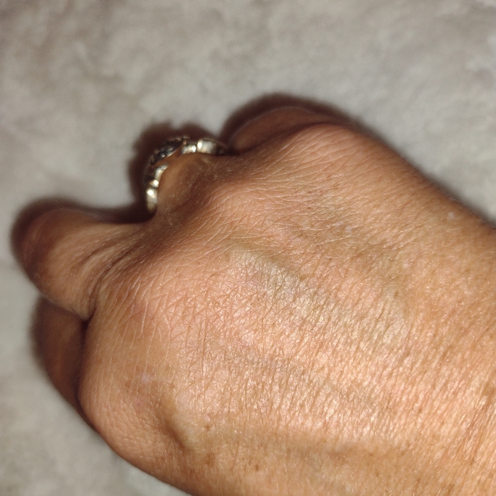 Ring - Picture 3 of 4